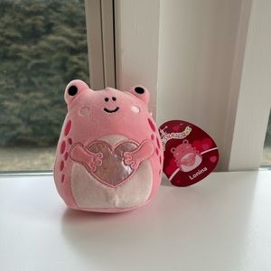 NWT 4.5 inch Valentine’s Day lonina the frog squishmallow